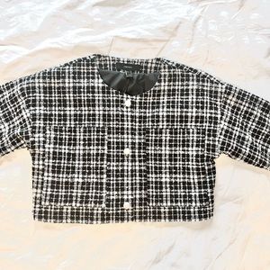 (S/M) size Tweed Jacket Cropped( black and white)